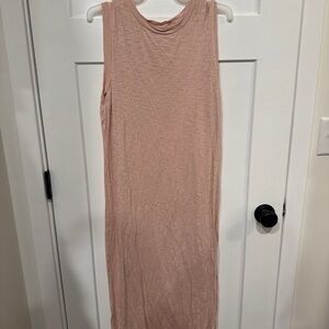 Elegant Pink Sleeveless Dress